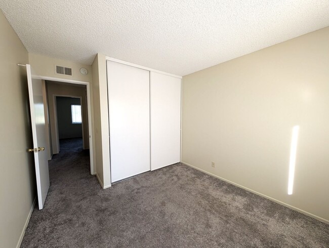 Building Photo - 2 Stories SFR - 4 Bedrooms + 2 Baths.  AVAILABLE NOW!