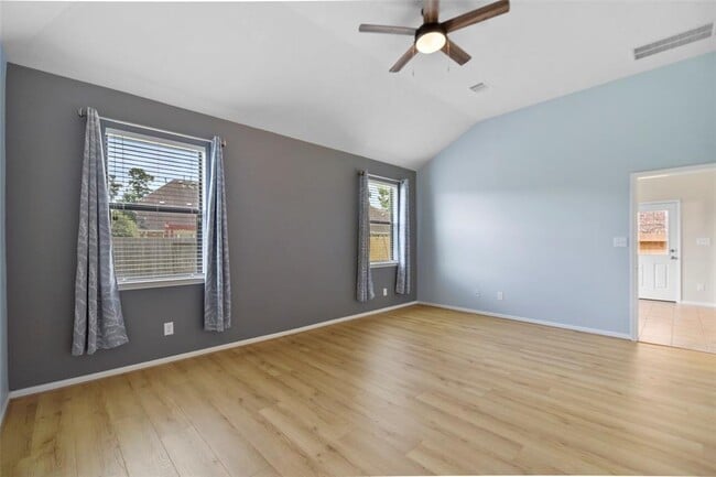 Building Photo - 16918 Lake Arlington Ln