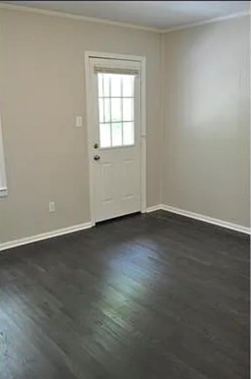 Building Photo - 2113 Seavey Dr