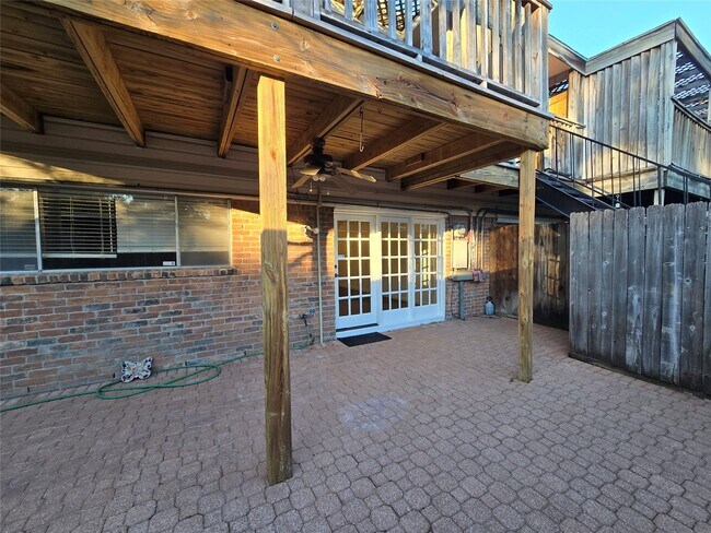 Building Photo - 856 Wax Myrtle Ln