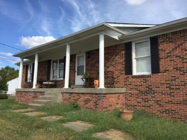 Building Photo - 111 Pleasureville Rd