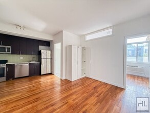 Building Photo - NOLL STREET / Bushwick 3-Bed 2-Bath