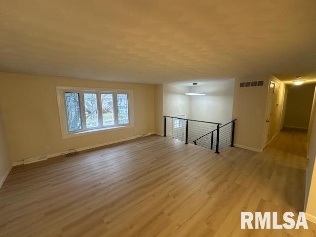 Building Photo - 7414 N Parliament Pl