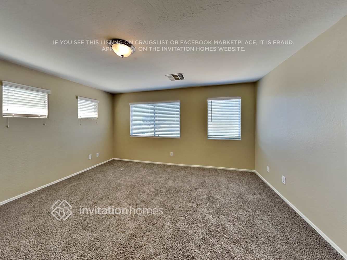 Building Photo - 7106 N 77th Dr