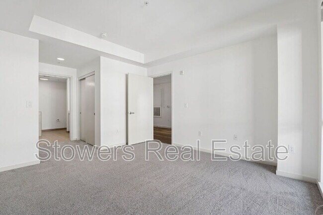Building Photo - 1655 N California Blvd