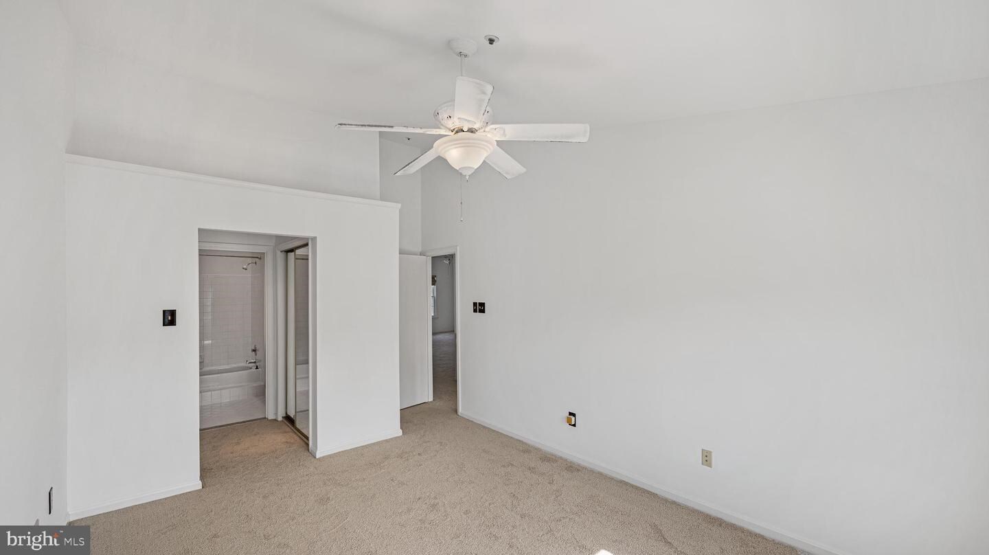 Building Photo - 14226 Jib St