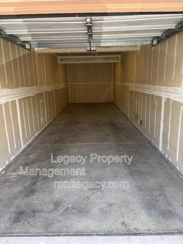 Building Photo - 1501 Secret Ravine Pkwy