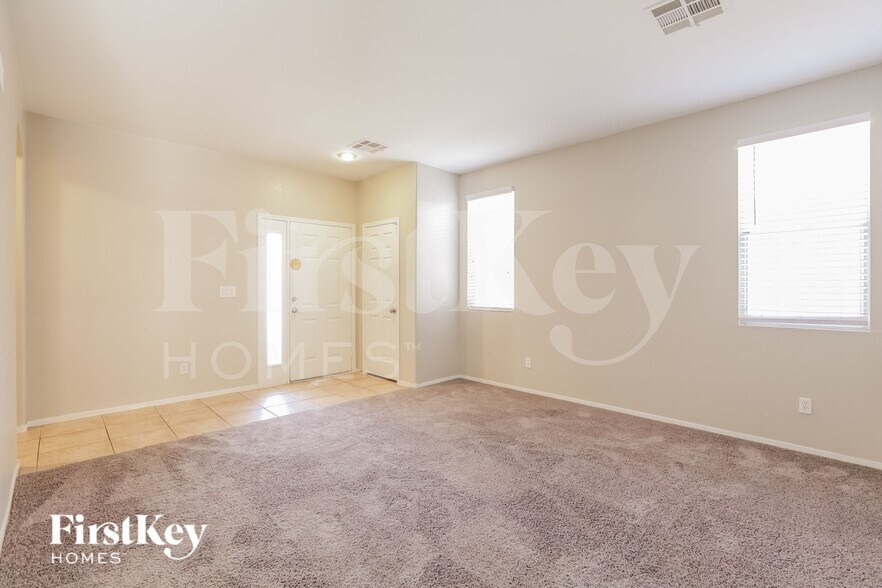 Building Photo - 8227 Shallow River Ct