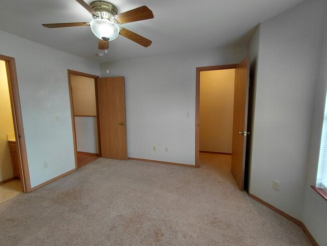 Building Photo - 20333 Skyview