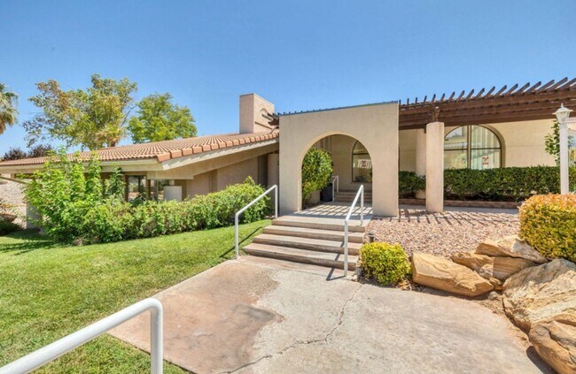 Building Photo - Recently updated condo with gym, pool, and...
