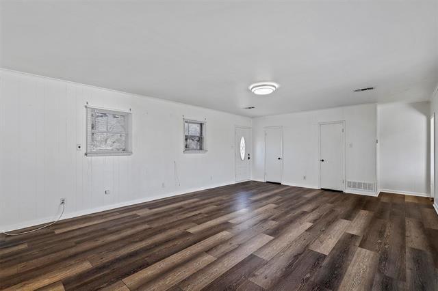 Building Photo - 125 E Tabb St