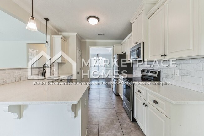 Building Photo - 803 Fenwick Ct