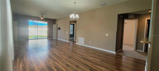 Building Photo - 1109 China Aster Way