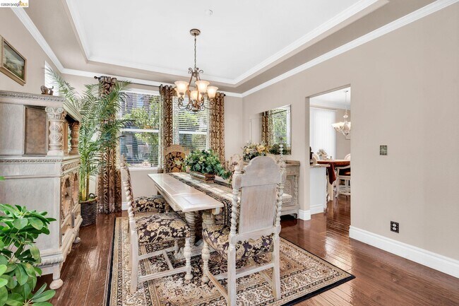 Building Photo - 1215 Royal Ann Ct