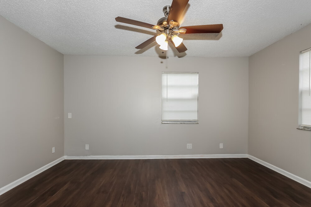 Building Photo - 849 W 5th St