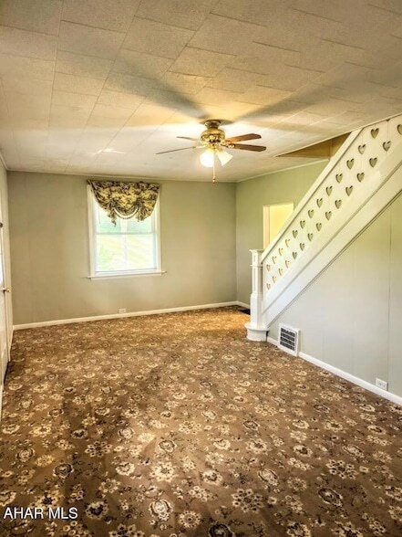 Building Photo - 120 Birch Ln