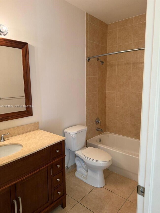 Building Photo - 7540 NW 114th Pl