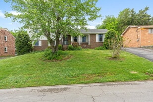 Building Photo - 3841 Dubois Dr