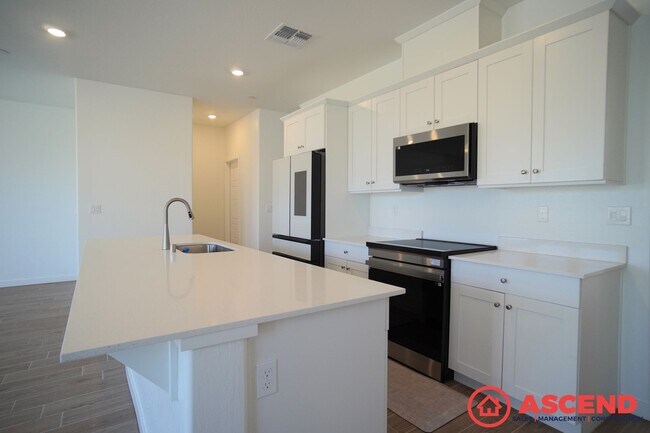 Building Photo - Stunning Home In Gossamer Grove!