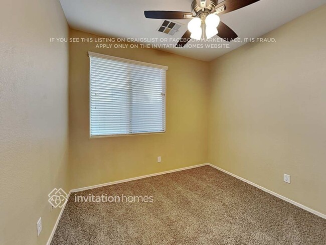 Building Photo - 4208 E Desert Sands Pl