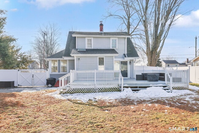 Building Photo - 829 Wells Rd