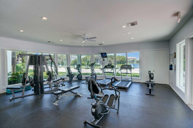 Building Photo - 805 Mainsail Cir