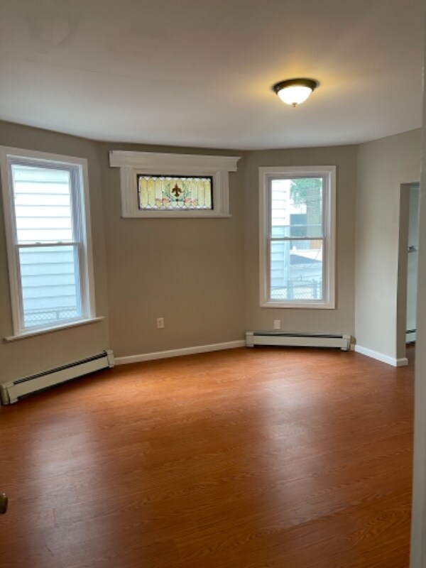 Building Photo - 163 Greenwood Ave