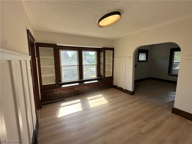 Building Photo - 14415 Westropp Ave