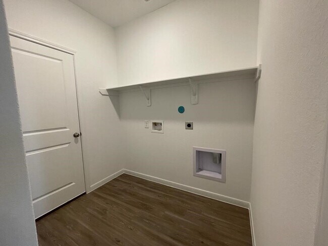 Building Photo - 1328 Bright Hl Dr