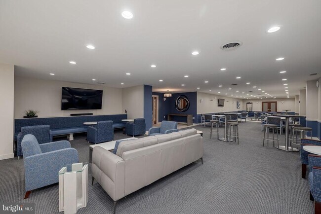 Building Photo - 5500 Holmes Run Pkwy