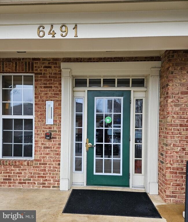 Building Photo - 6491 Cheyenne Dr