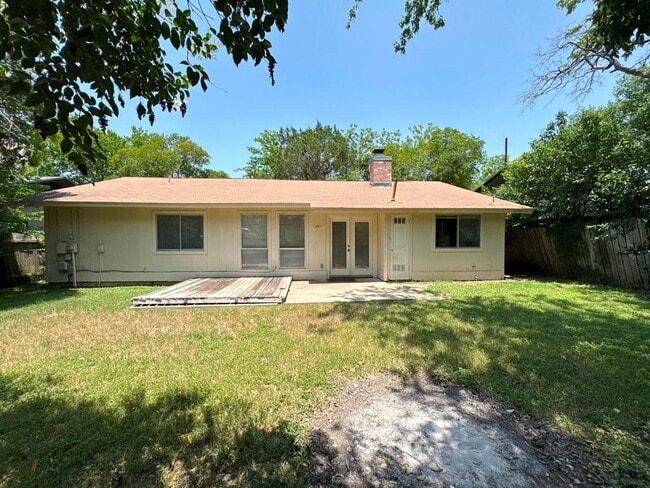 Building Photo - 1107 Spearson Ln