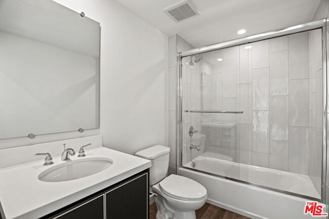 Building Photo - 1830 Selby Ave