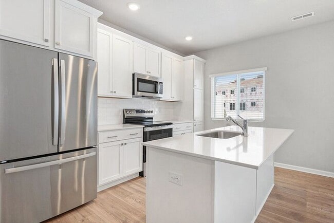 Building Photo - Move-In Special: Get ONE MONTH FREE on your first full month of rent when you sign a lease by May...
