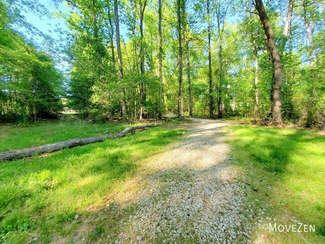 Building Photo - 101 Boren Wy