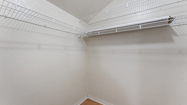 Building Photo - "Cozy 1-Bed Oasis in Springdale: Perfect B...