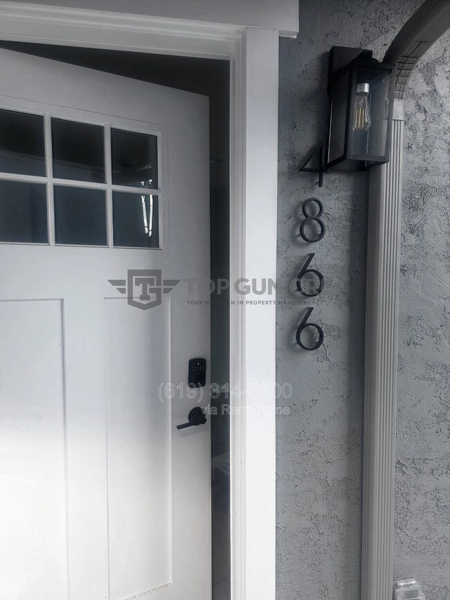 Building Photo - 4866 Fond Du Lac Ct