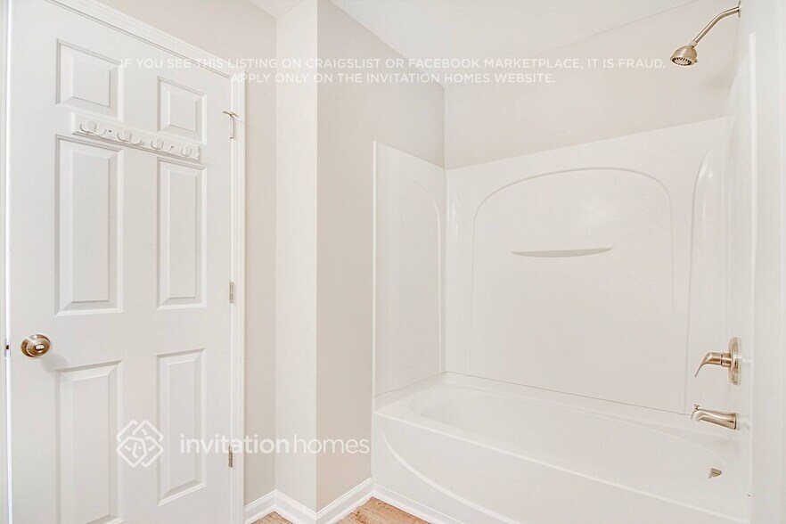 Building Photo - 347 Ashdale Dr