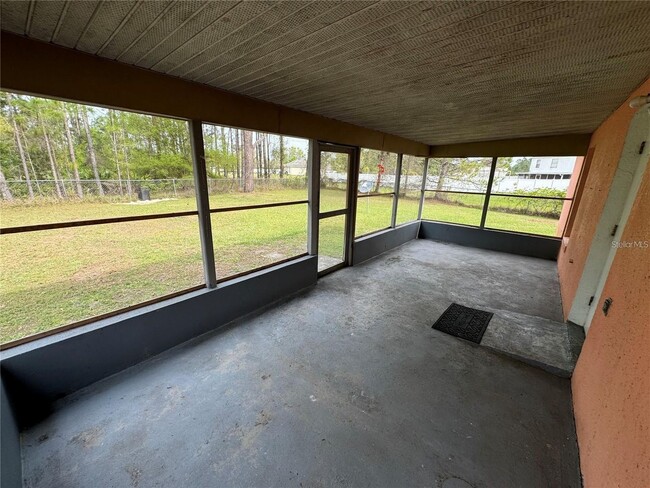 Building Photo - 821 Savona Pl