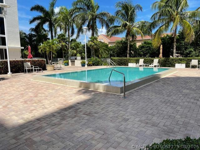 Building Photo - 1617 N Flagler Dr