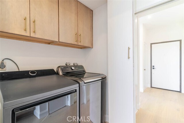Building Photo - 1305 N Columbus Ave