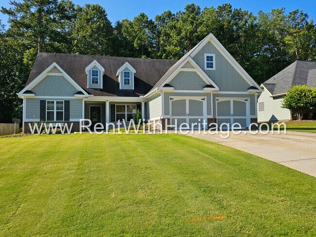 Building Photo - 182 Saddleridge Dr