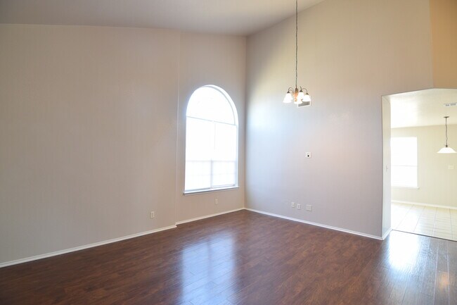 Building Photo - 5804 Drystone Ln