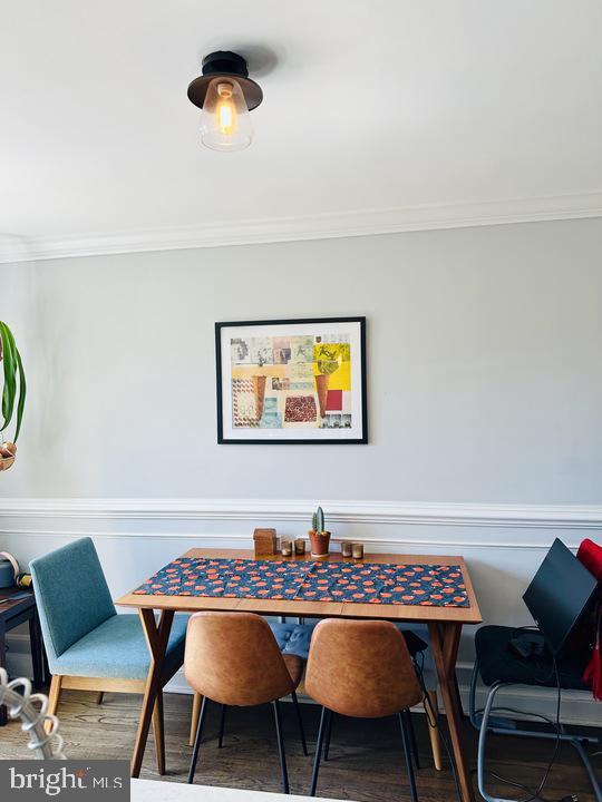 Building Photo - 1911 D St NE