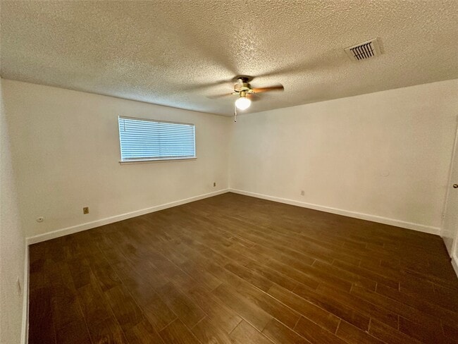 Building Photo - 16218 Cavendish Dr