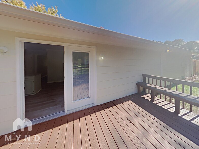 Building Photo - 5720 Raynor Rd