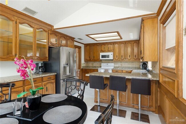 Building Photo - 812 Rio Grande Dr