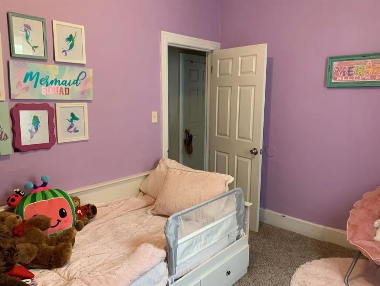 Building Photo - 242 S Walnut St