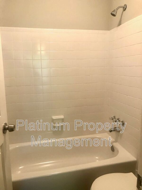 Building Photo - 5557 Mountain Springs Cir