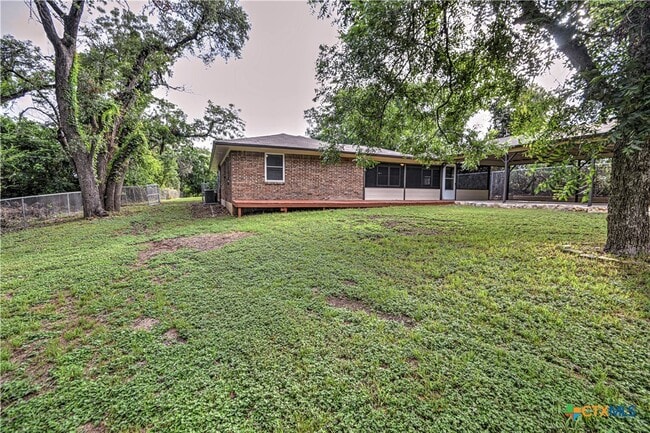 Building Photo - 7370 Nolan Bluff Rd